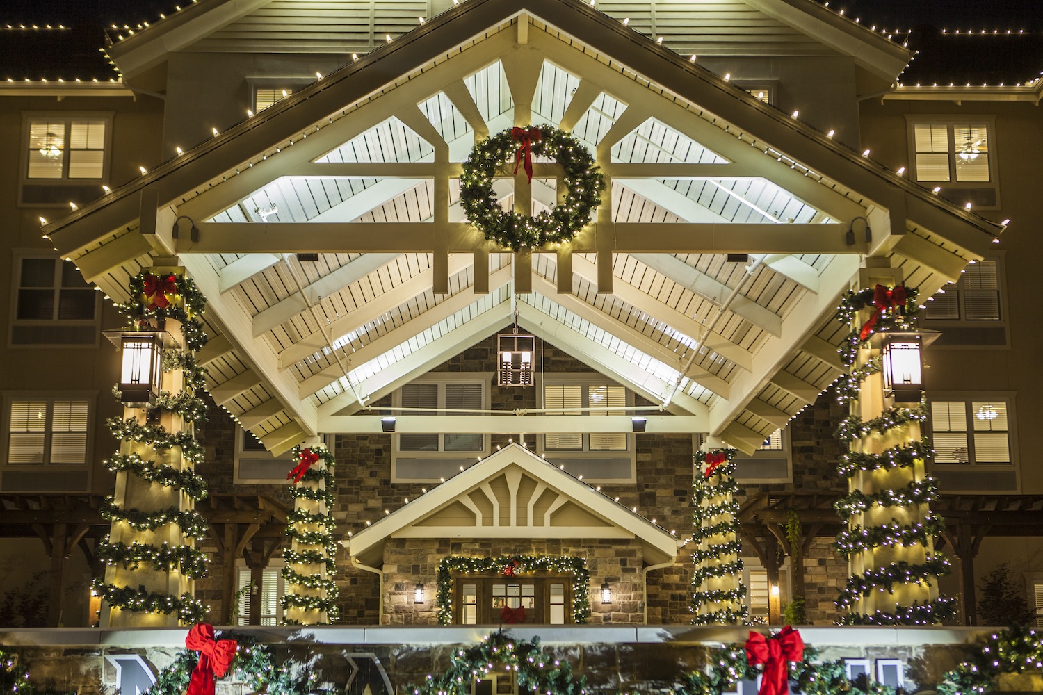 Get Ready for the Holiday Season with Commercial Christmas Lights