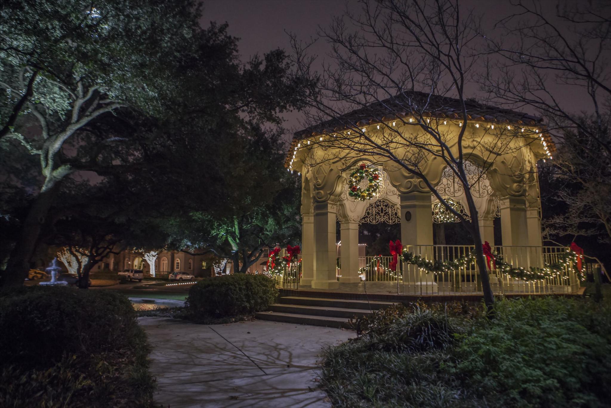 The Best Christmas Light Installations in San Antonio, TX