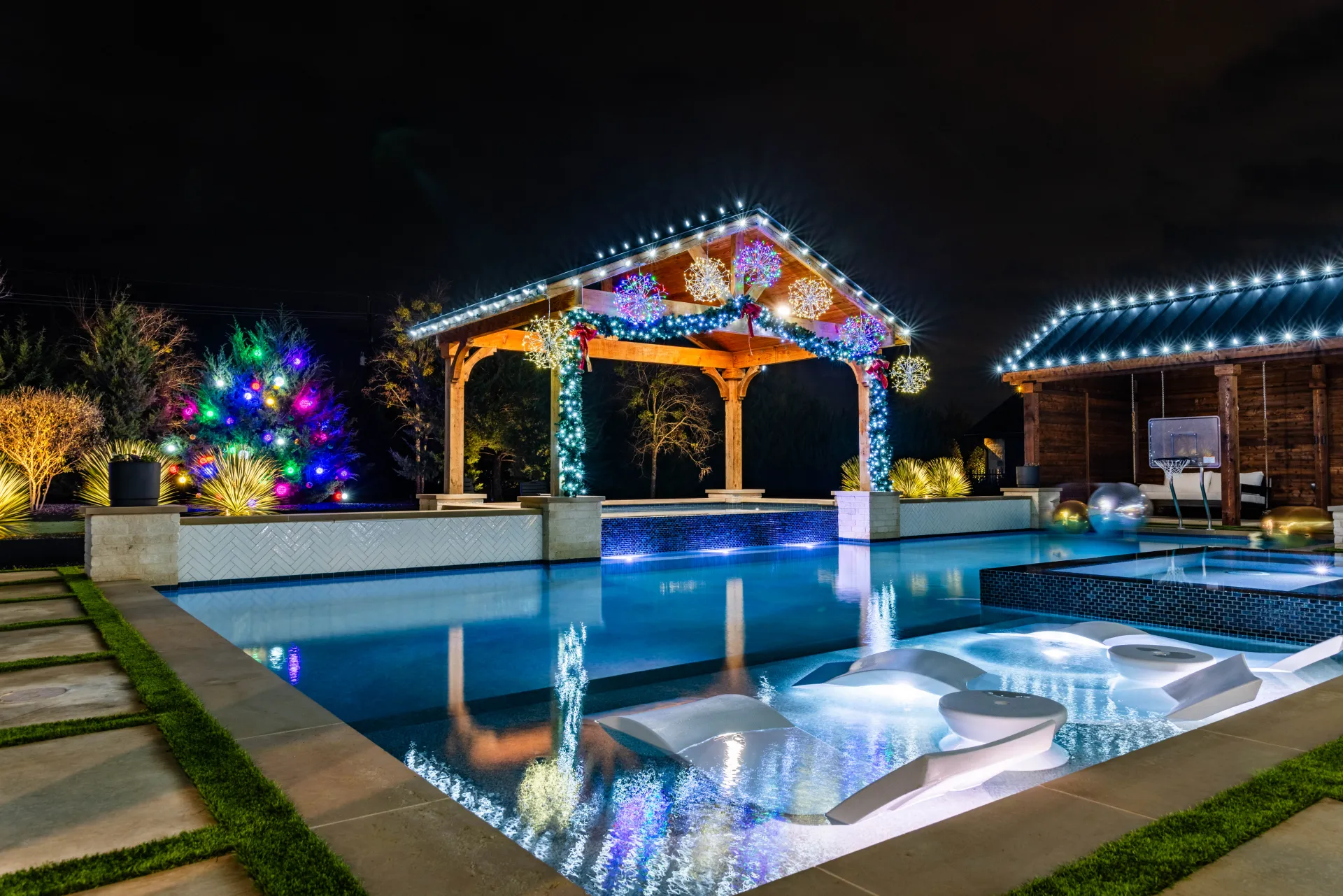 How a Lifetime Materials Guarantee Changes the Real Cost of Christmas Lighting