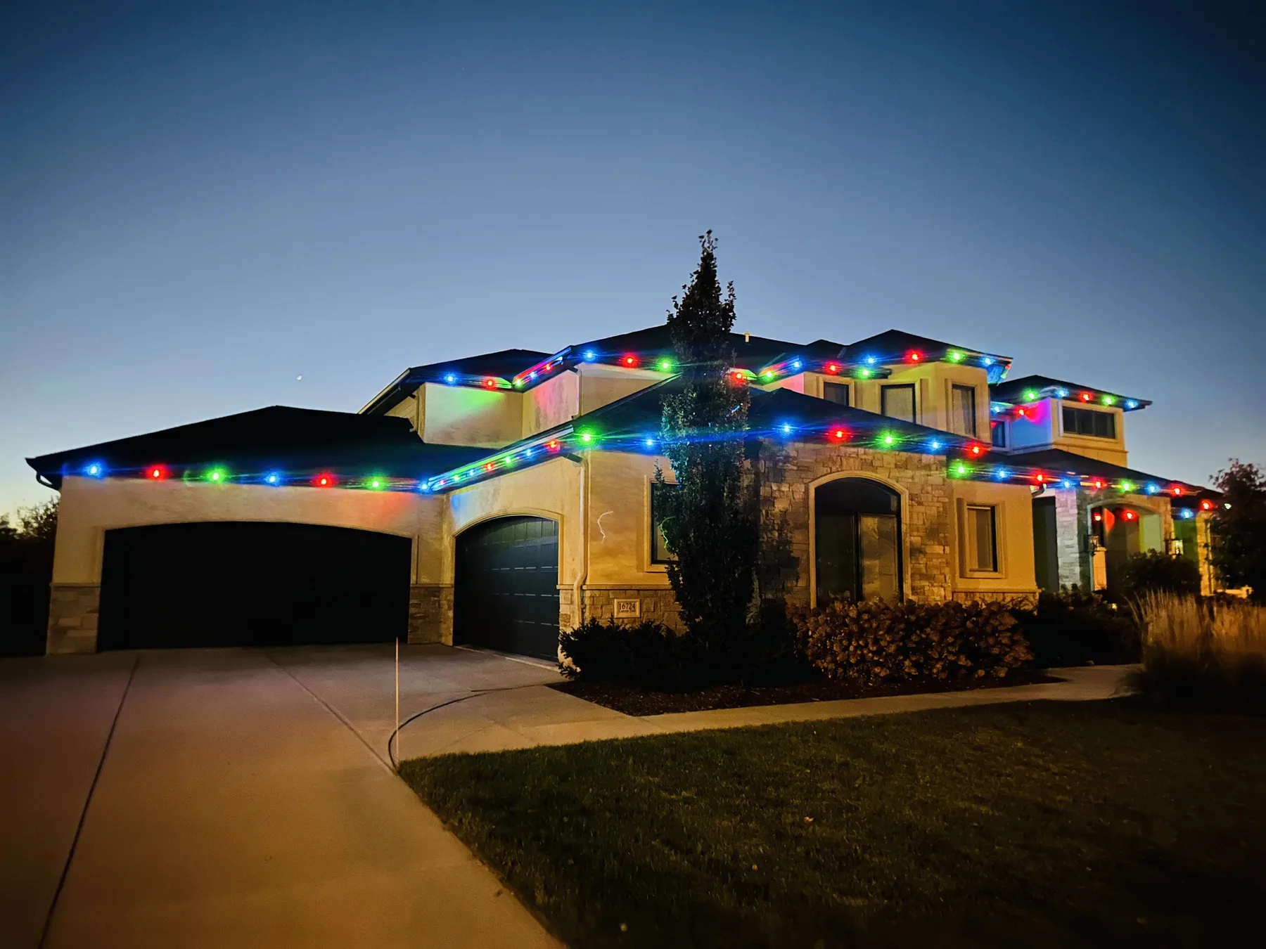 Permanent holiday lighting in North Dallas, TX