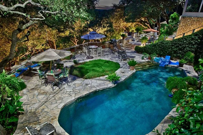 Landscape & Holiday Lighting Round Rock — outdoor lighting project by The Perfect Light — photo 2